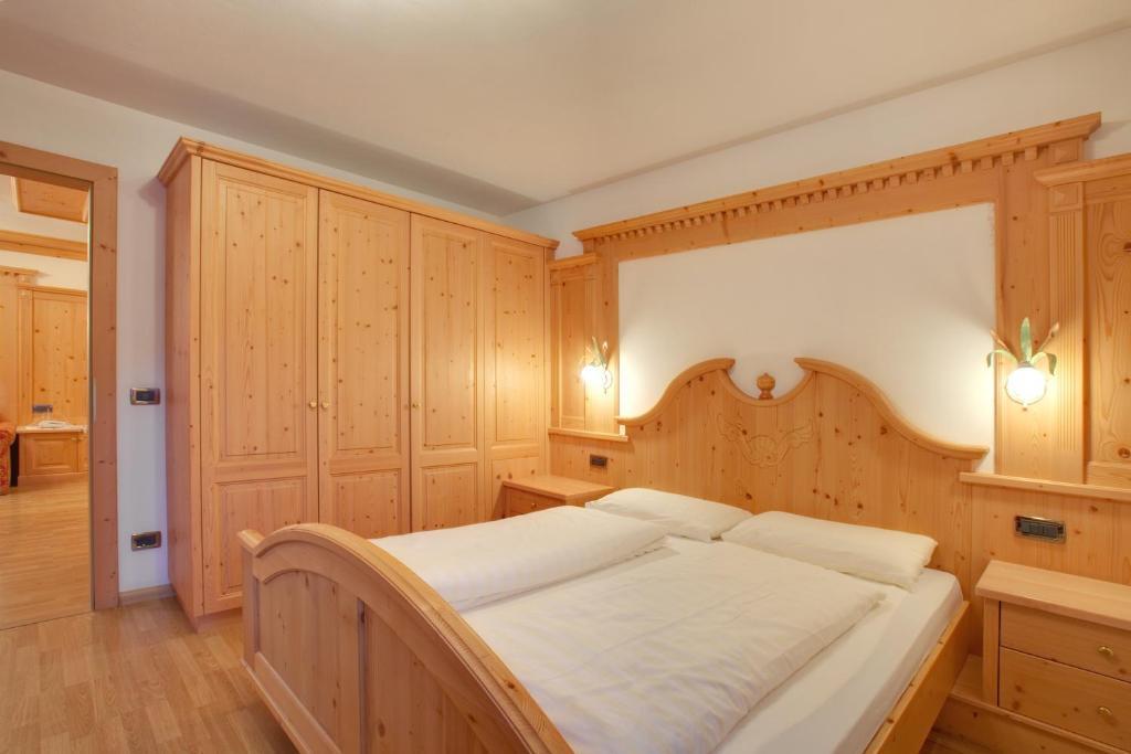 Residence Forcelles Сан-Кассиано Номер фото