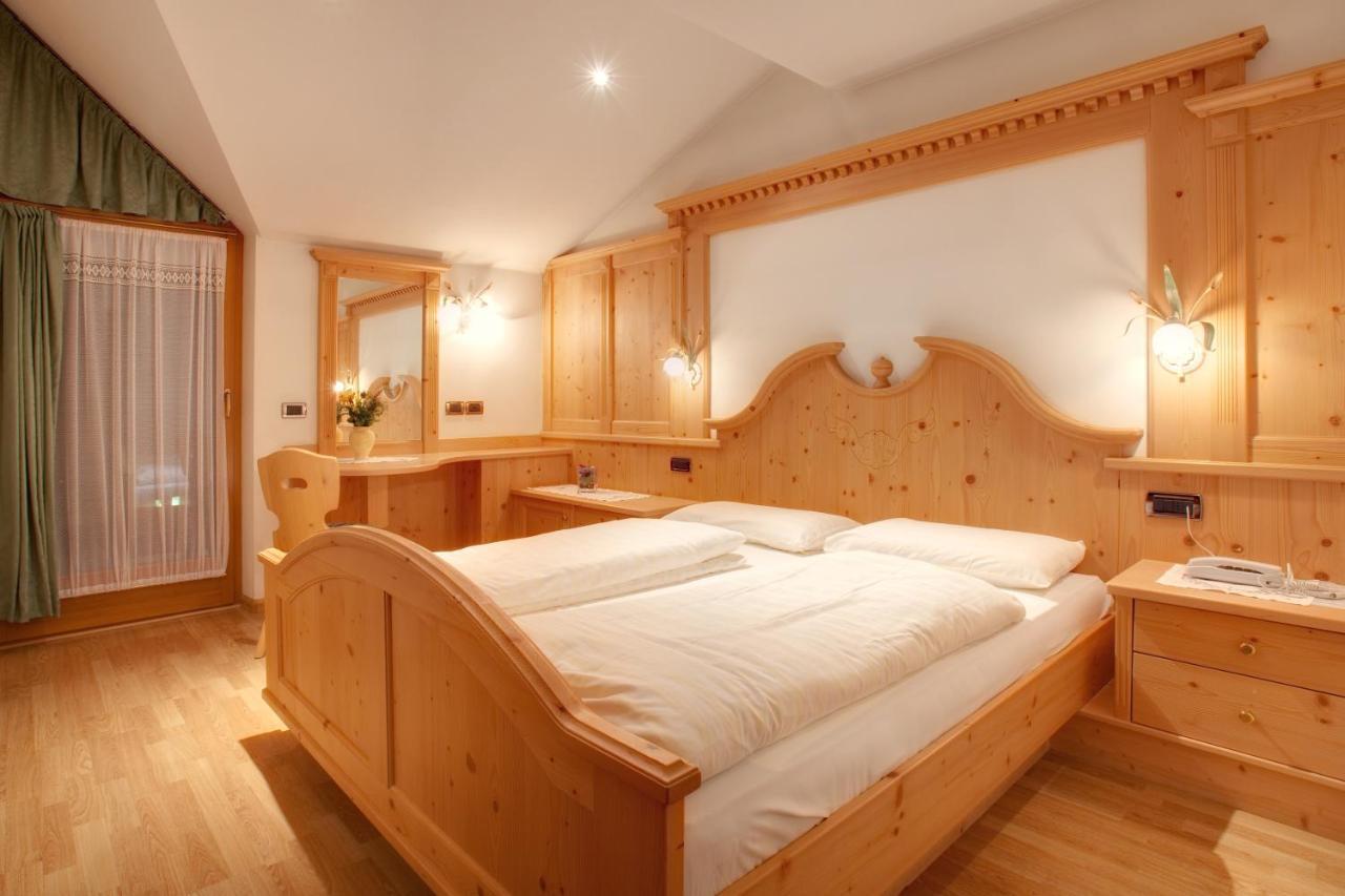 Residence Forcelles Сан-Кассиано Экстерьер фото